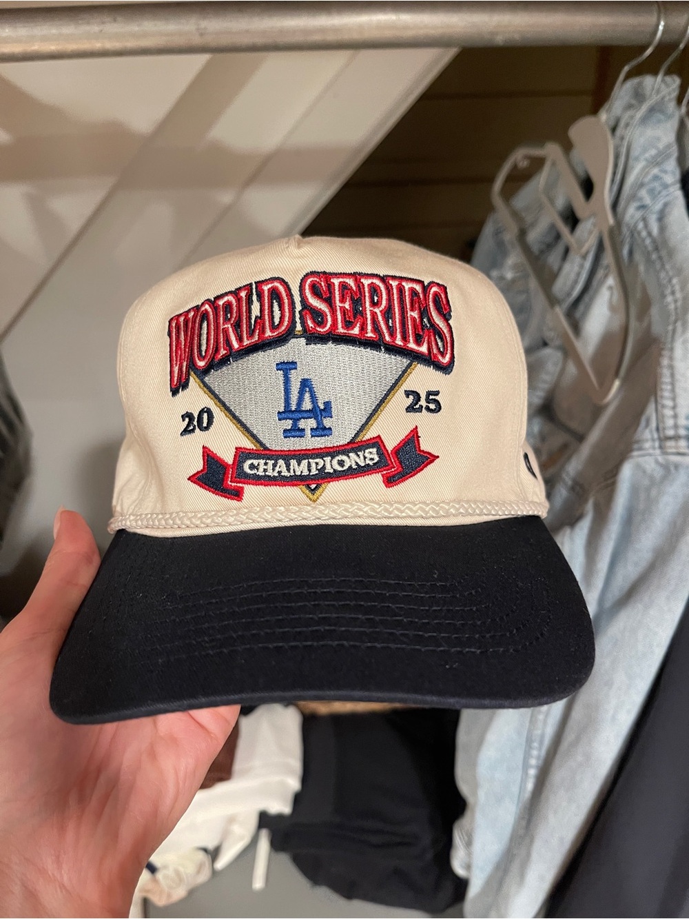 Los Angeles Dodgers World Series Champions Two-Tone Baseball Cap - Cream & Black